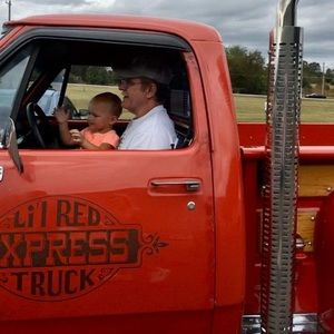 Meet your Posher, Herman